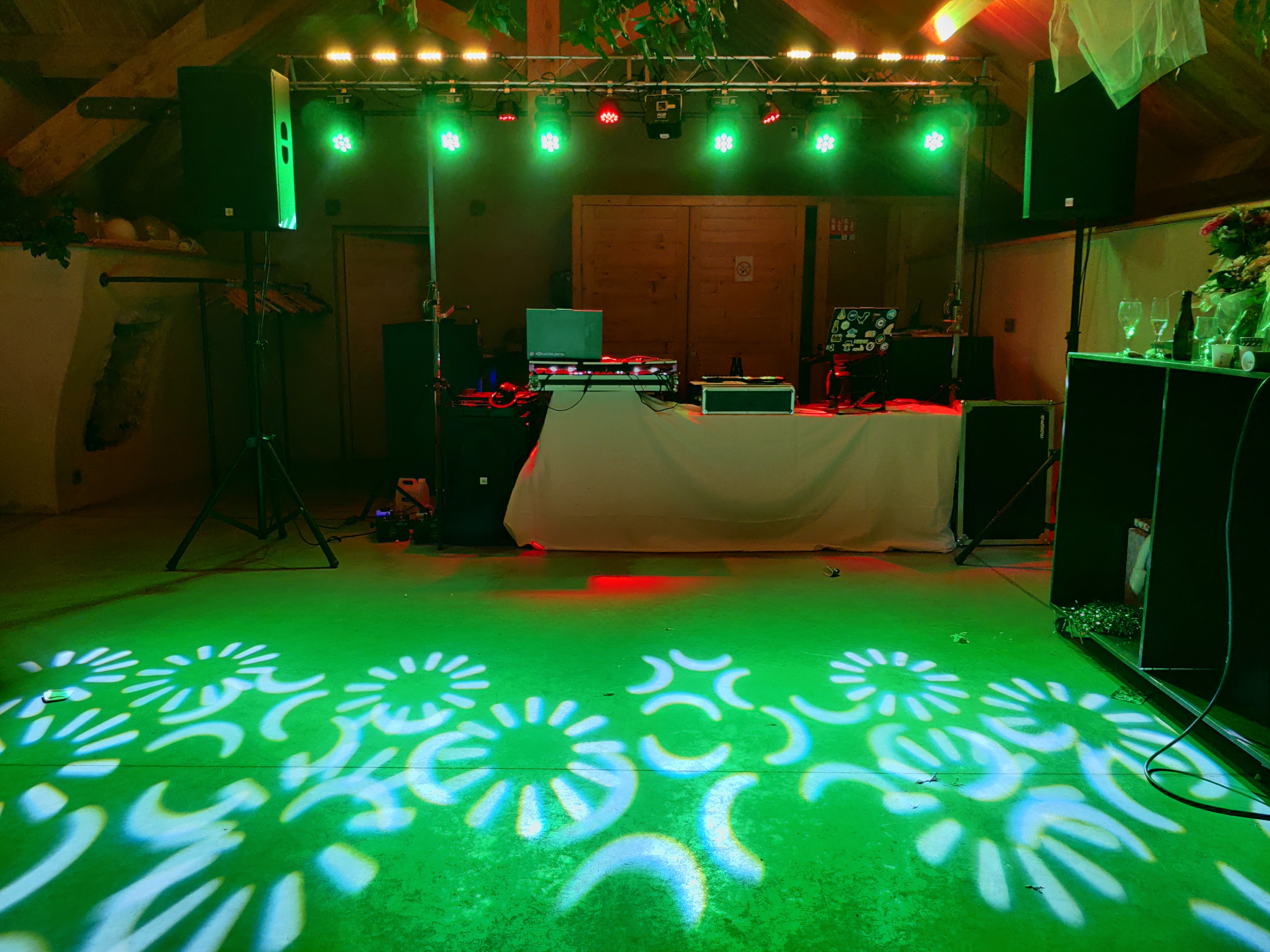Mariage au Jas du Camper avec lumière DJ et sonorisation